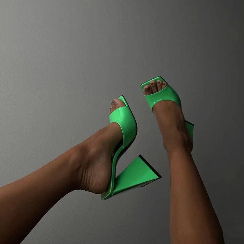 Ex-boyfriend 2022 European and American new walking show Fashion Cool Slippers Women Printed Fishmouth Shoes Lacquered Leather Slopes Heel High Heels