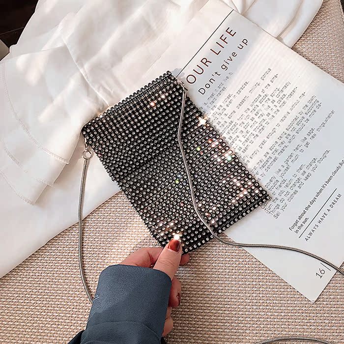 Nhỏ lưới màu đỏ tĩnh với túi flash kim cương bling Túi đeo chéo mini túi nữ đeo vai Messenger túi màn hình lớn túi điện thoại di động - Túi điện thoại ví cầm tay nữ mini