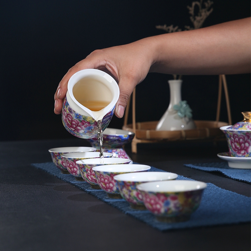 The Product of jingdezhen porcelain remit colored enamel reasonable distribution of tea cups of tea taking zero carpet of flowers filled with tea sea