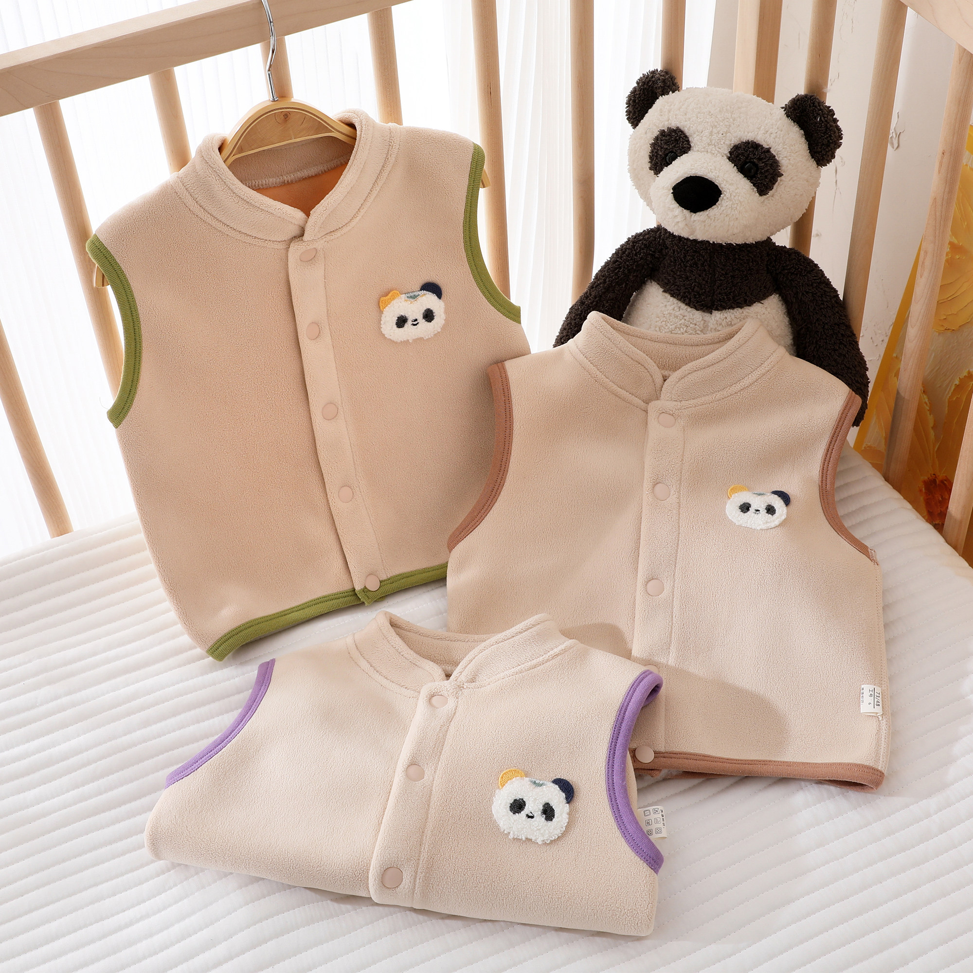 The Jing Kiri Children Vest Plus Suede Waistcoat Girl O Grain Suede Boy Coat Autumn Winter Little Horse Clip Baby shoulder outside wearing-Taobao