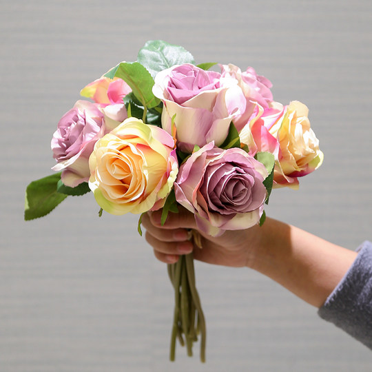 Simulated Rose Wedding Bouquet Photography Props Hand-Held Floral Art Home Living Room Dining Table Decoration Simulated Silk Flowers