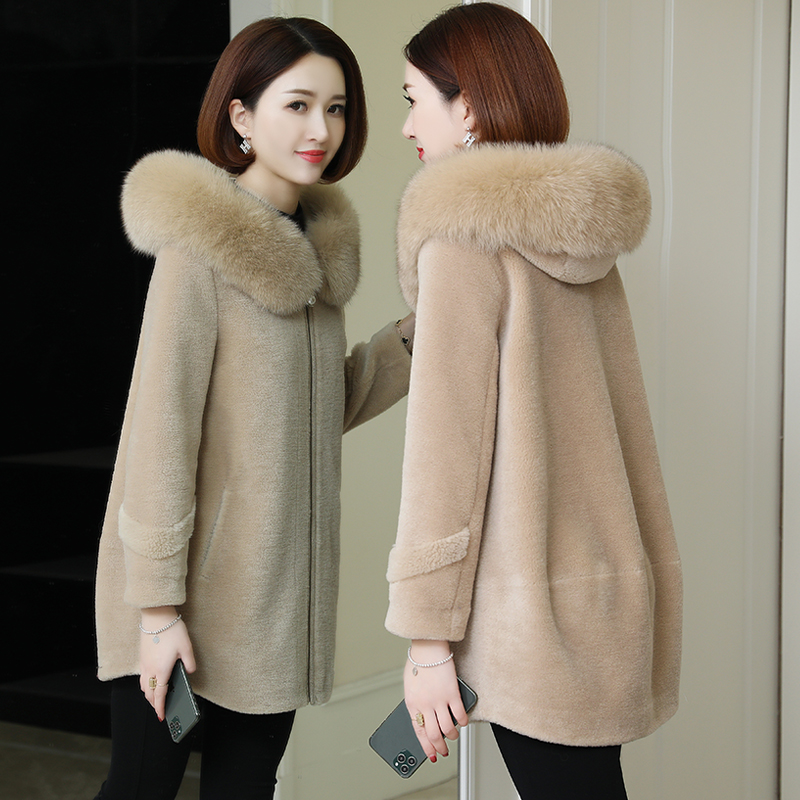 Goat-cut velvet big coat woman 2021 new winter grain wool fox hair sea ningen fur coat short jacket short