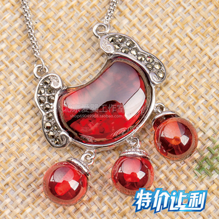 Beijing new newborn neutral studio baby fetal hair pendant souvenir baby fetal hair pendant auspicious lock pendant