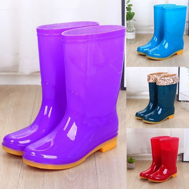 Giày chống nước bốn mùa giày người lớn không trơn trượt overshoes nhà bếp không thấm nước ấm ủng đi mưa thời trang cộng với nhung ống giữa ủng đi mưa giày cao su của phụ nữ - Rainshoes