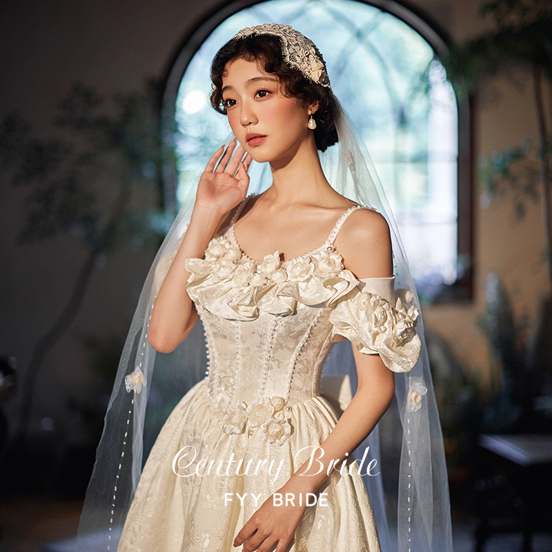 Fengyueyu's "Bai Fu" French Satin Wedding Dress 2026 New Style Bride's Retro Wedding and Engagement Dress