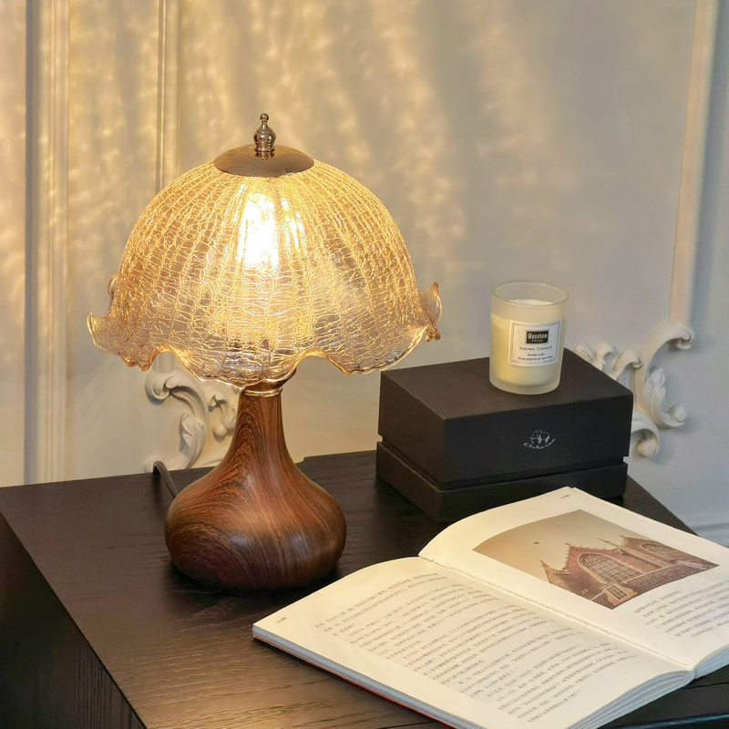 Vintage Wabi-Sabi Style Table Lamp Bedroom Bedside Lamp Retro American French Walnut Color Crackle Glass Decorative Night Light Vintage Wabi-Sabi Style Table Lamp Bedroom Bedside Lamp Retro American French Walnut Color Crackle Glass Decorative Night Light