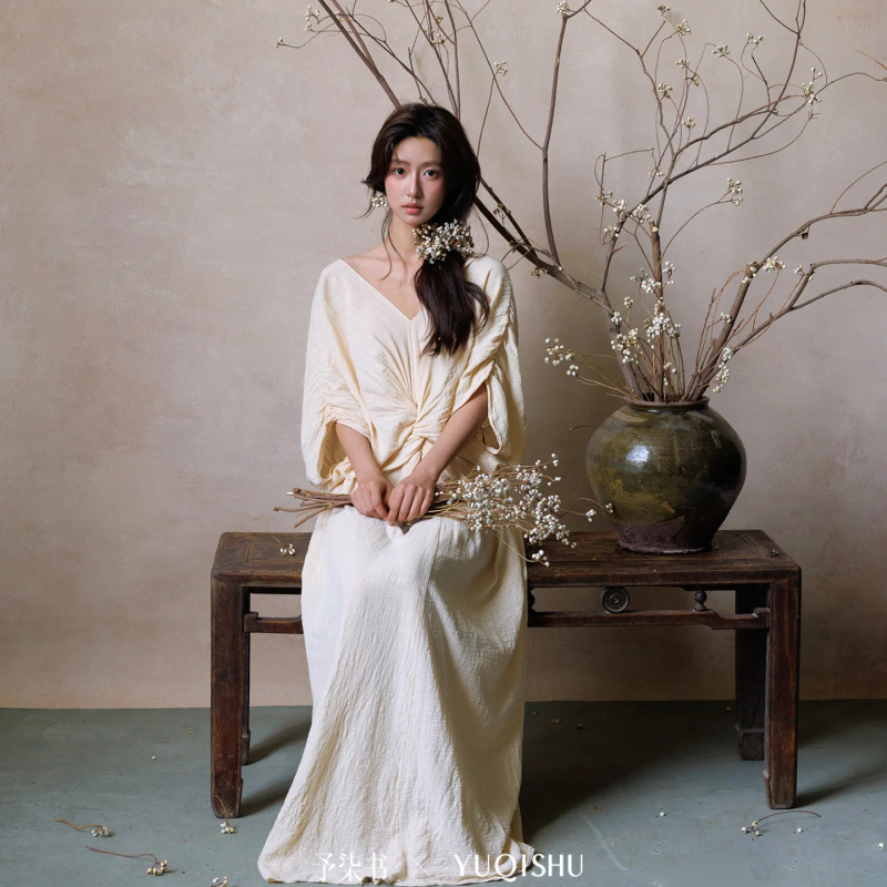 New Chinese-Style Elegant V-Neck High-End Waist-Cinching Slimming and Ethereal Zen-Inspired Stunning Holiday Dress Hanfu 2025