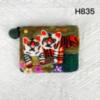 H835