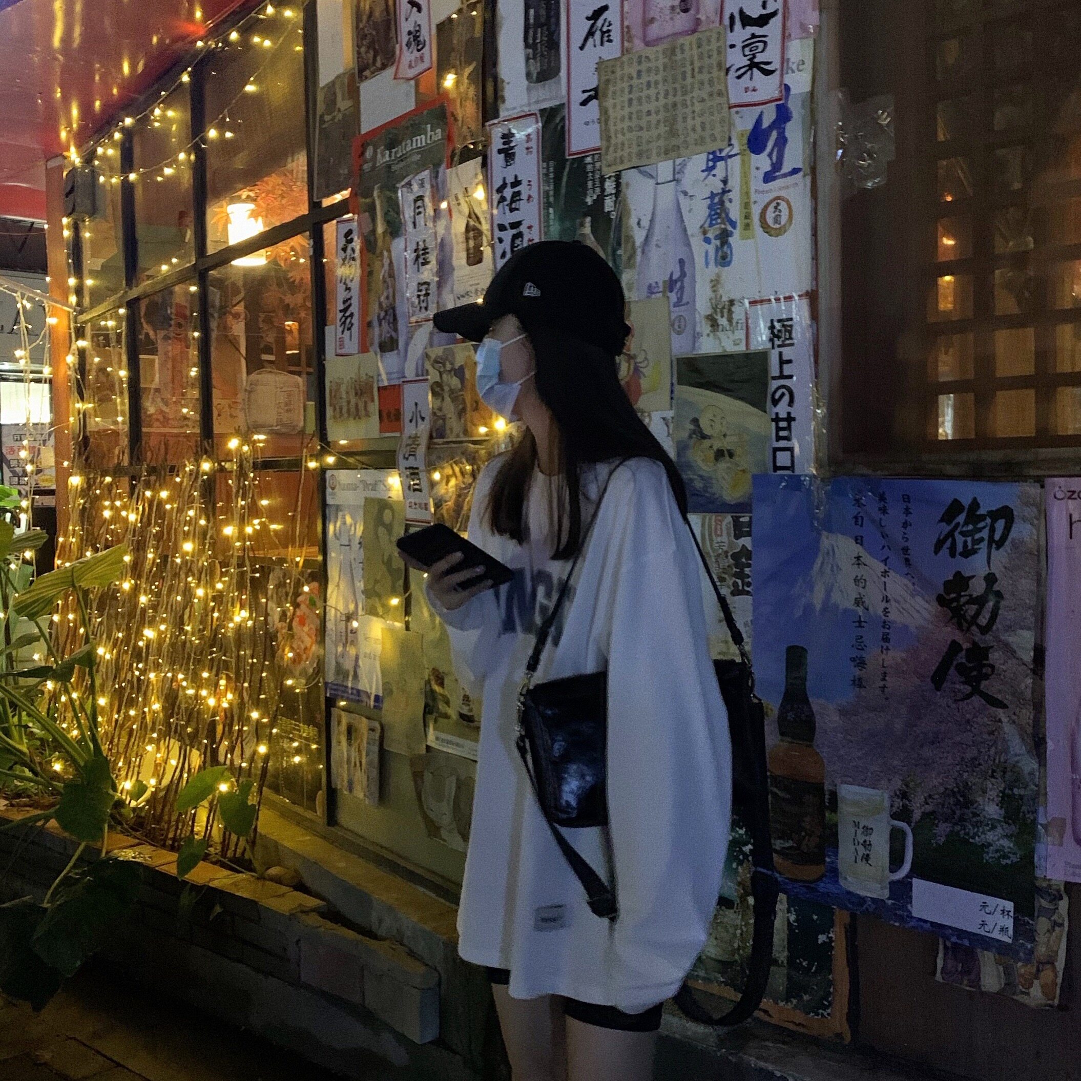 LIL CHER white base long-sleeved T-shirt WOMEN's cotton spring and autumn thin section Korean version loose lazy wind letter top