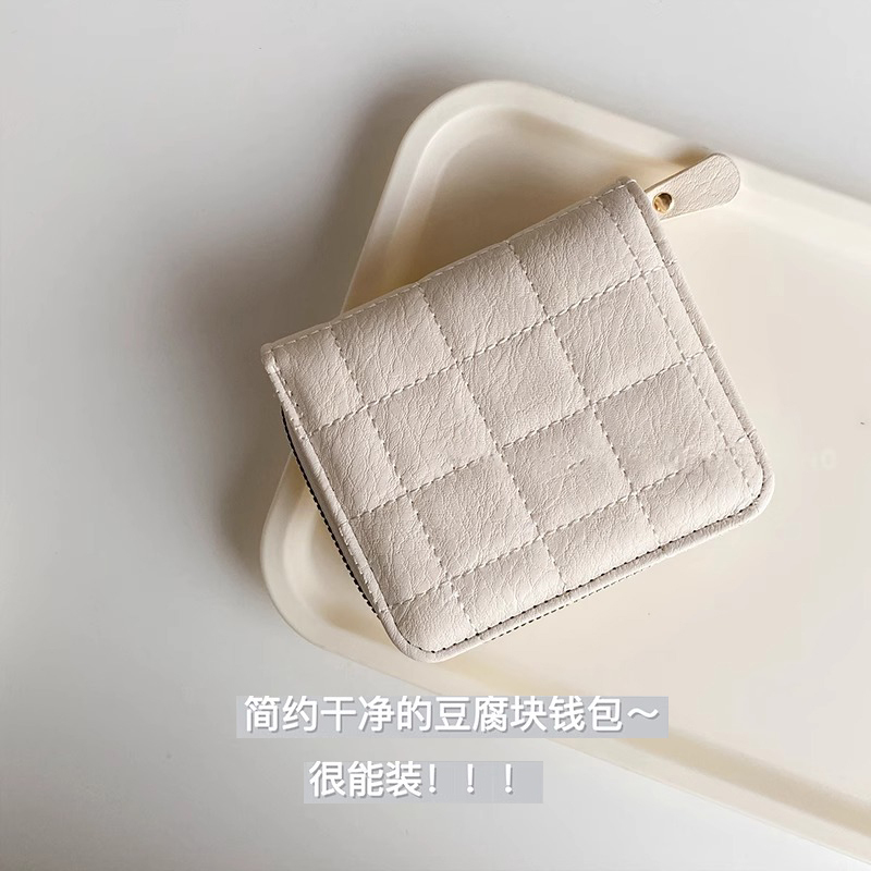 Ganmogu Simple Small Wallet ins Retro Style Women's Compact and Exquisite Mini Card Holder Wallet for College Students