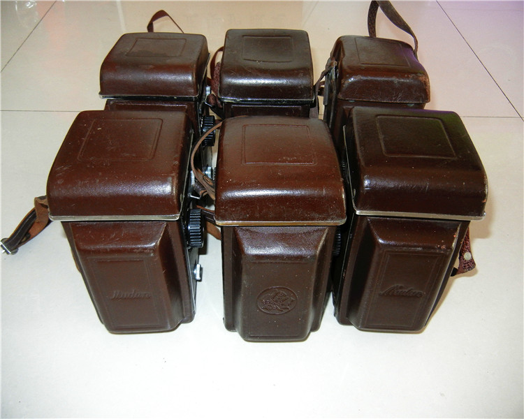 Peony 120 dual anti-camera dual-lens into color new collection using film and TV prop antique old camera