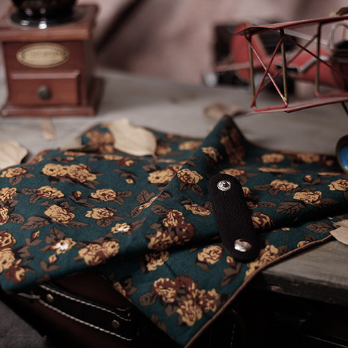 Casual Men's Scarf Tide Ingléen Retro Suits Silk Scarves Shirts Neckline Towels Spring Autumn Season Business Scarves