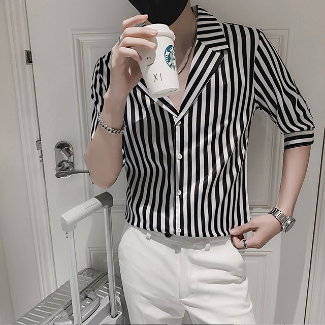 ເສື້ອເຊີດຜູ້ຊາຍແບບບາງໆໃນຊ່ວງລຶະເບິ່ງຮ້ອນແຂນສັ້ນ ice silk ຄໍ V ເສື້ອຜູ້ຊາຍ trendy striped sleeve three-quarters