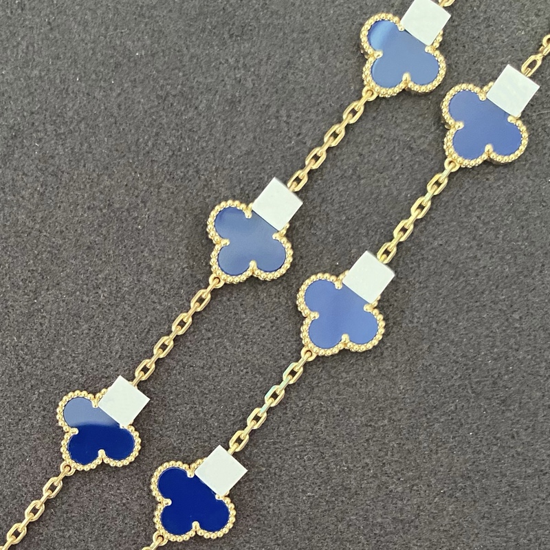 18K Gold Four-Leaf Clover Five-Flower Bracelet Inlaid with Red Chalcedony, White Mother-Of-Pearl, Black Agate, Purple Chalcedony, Laser Au750 Colored Gold 18K Gold Four-Leaf Clover Five-Flower Bracelet Inlaid with Red Chalcedony, White Mother-Of-Pearl, Black Agate, Purple Chalcedony, Laser Au750 Colored Gold