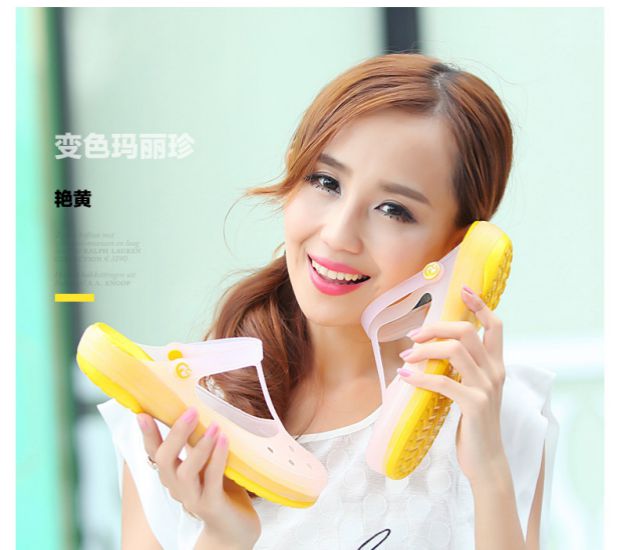 Giày sandal nữ đi biển 2018 đi biển đế mềm công sở đế mềm đế mềm chống trượt lỗ trắng mùa hè size lớn thoáng mát nữ kéo sandal nữ hàn quốc