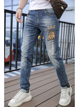 2021 Spring New Tide Cards Fashion Personality Trend Gold Bull Embroidery Bronzed small feet Broken Cave Jeans Man