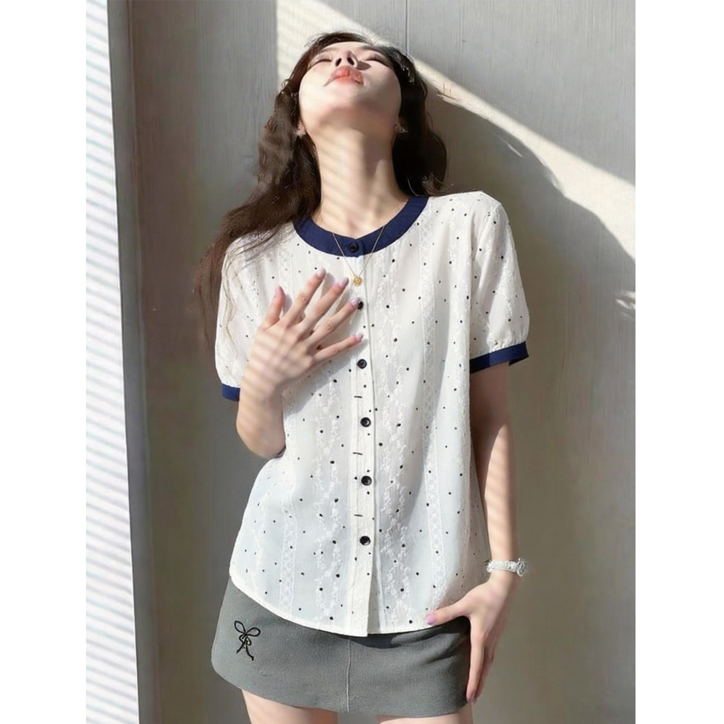 韩系新款撞色拼接波点短袖衬衫女夏季微胖大码减龄宽松设计感上衣