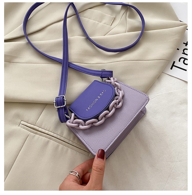 Small Solid Color Magnetic Buckle Crossbody Bag display picture 26