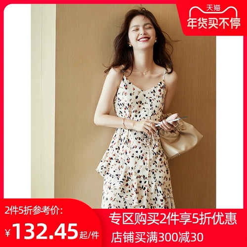 Ретро платье-комбинация, приталенное летнее платье, шифоновая юбка, французский стиль, в цветочек, 2020, городской стиль, V-образный вырез