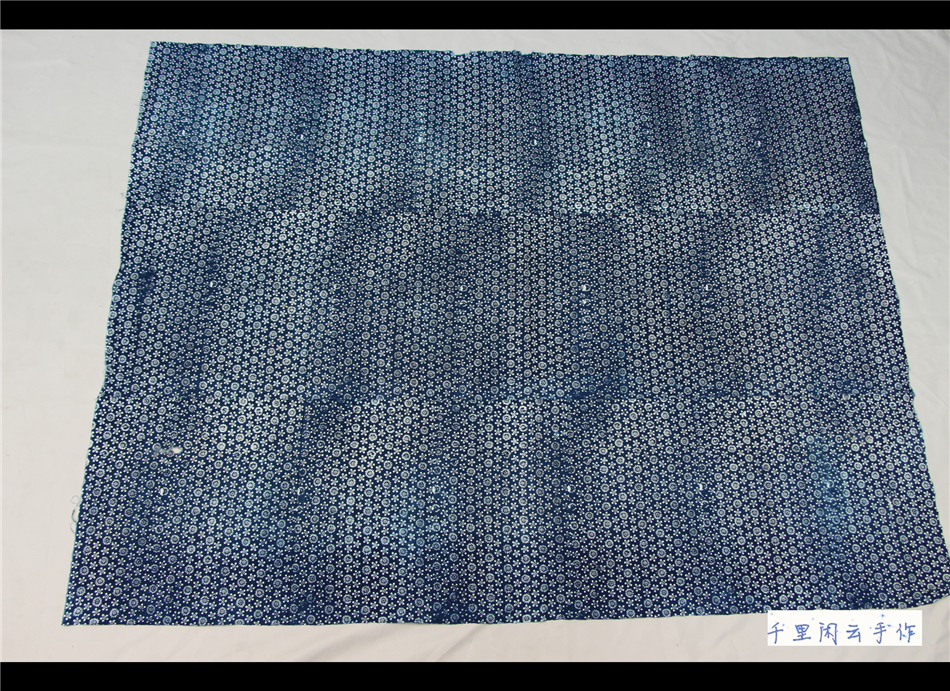 Thousands of miles of leisure cloud hand-made Nantong blue indigo batik printing flower and bird animal old quilt surface C141 slightly flawed hole