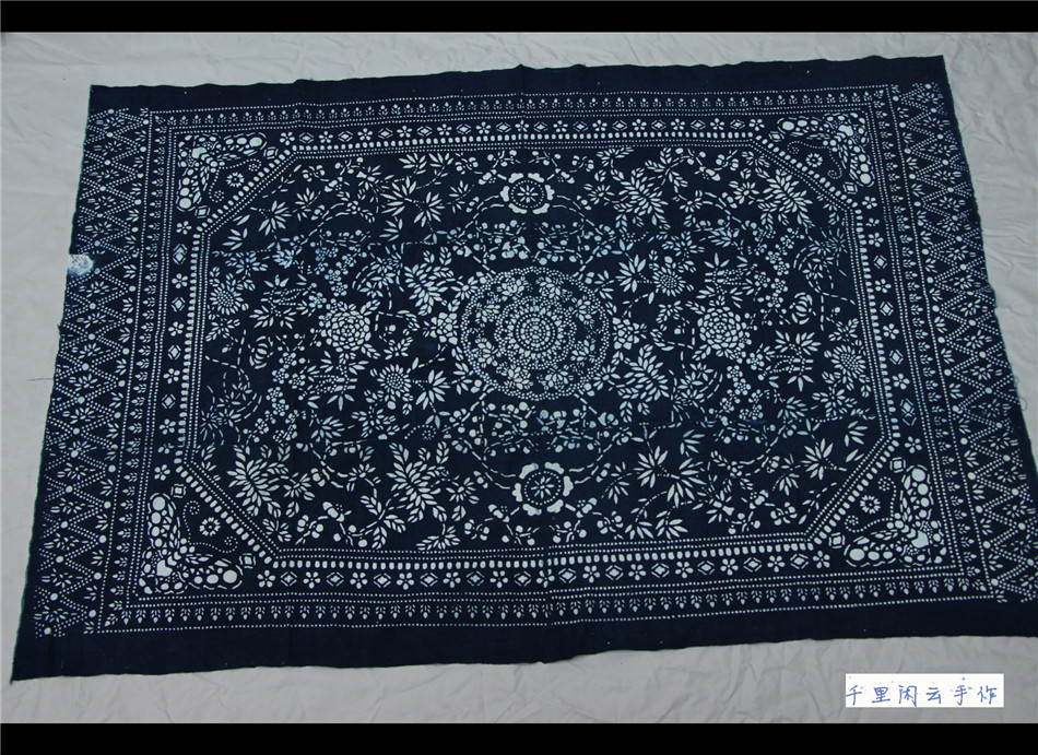 Miles of idle clouds Hand handle Nantong blue indigo dyed stained flowery bird animal with old surface C 172