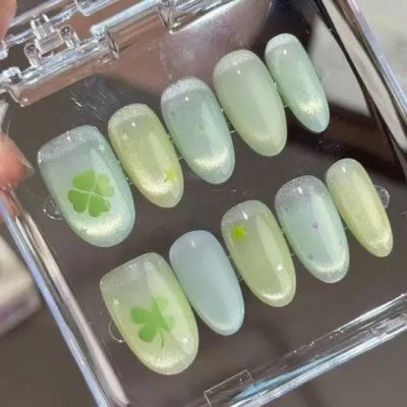 Light Star Four-Leaf Clover Wearable Nails Fresh Light Green Healing Lucky Grass Gentle Spring and Summer Everyday Oval Nail Stickers Light Star Four-Leaf Clover Wearable Nails Fresh Light Green Healing Lucky Grass Gentle Spring and Summer Everyday Oval Nail Stickers