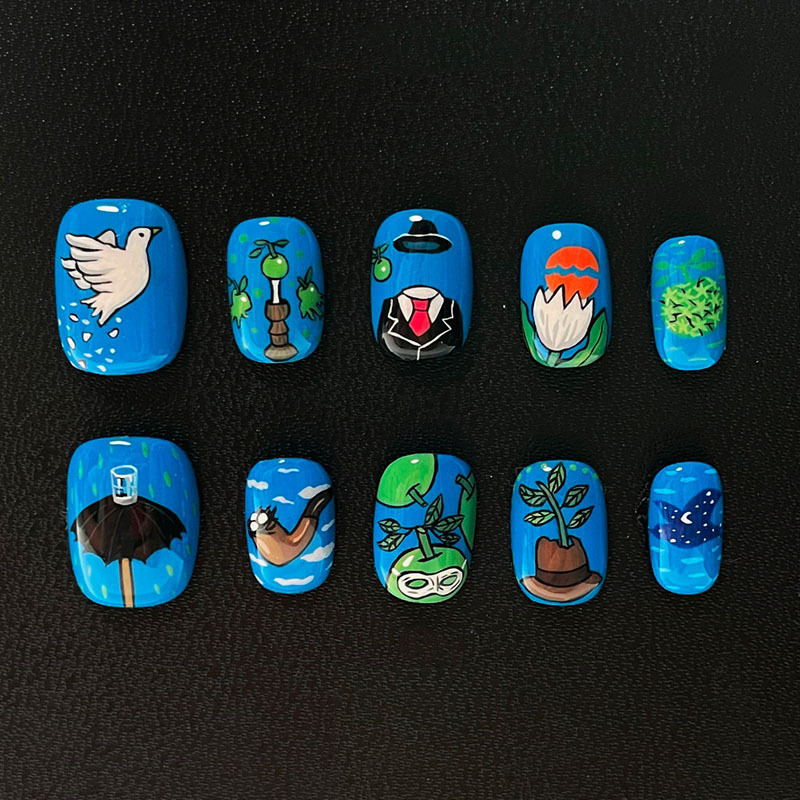 Artist's Abstract Vacation-Style Wearable Nails, Niche Design, Unique and High-End Feel, New Trendy Short Bean-Shaped Nail Patches