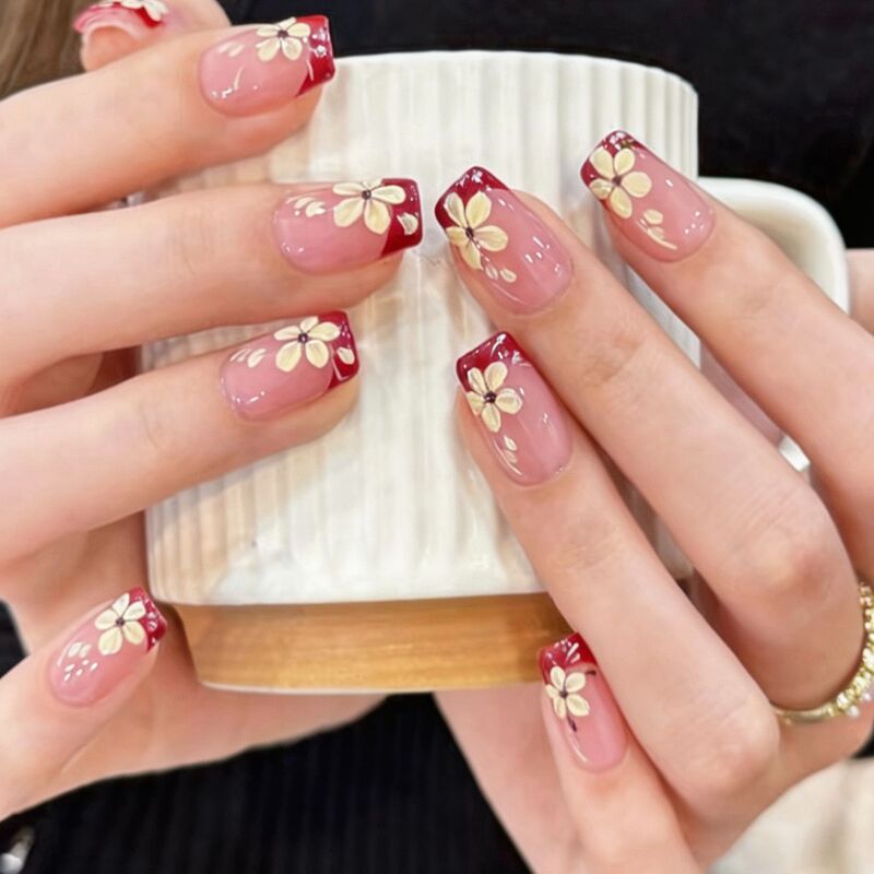 Wine Red French Floral Press-On Nails, Nude Pink Hand-Painted, Gentle Retro Style, Brightening, High-End Feel, New Short Style Nail Patches