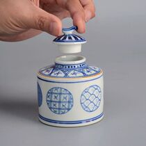 Jingdezhen antique blue and white porcelain retro small tea jar casually can powder tin ceramic jar