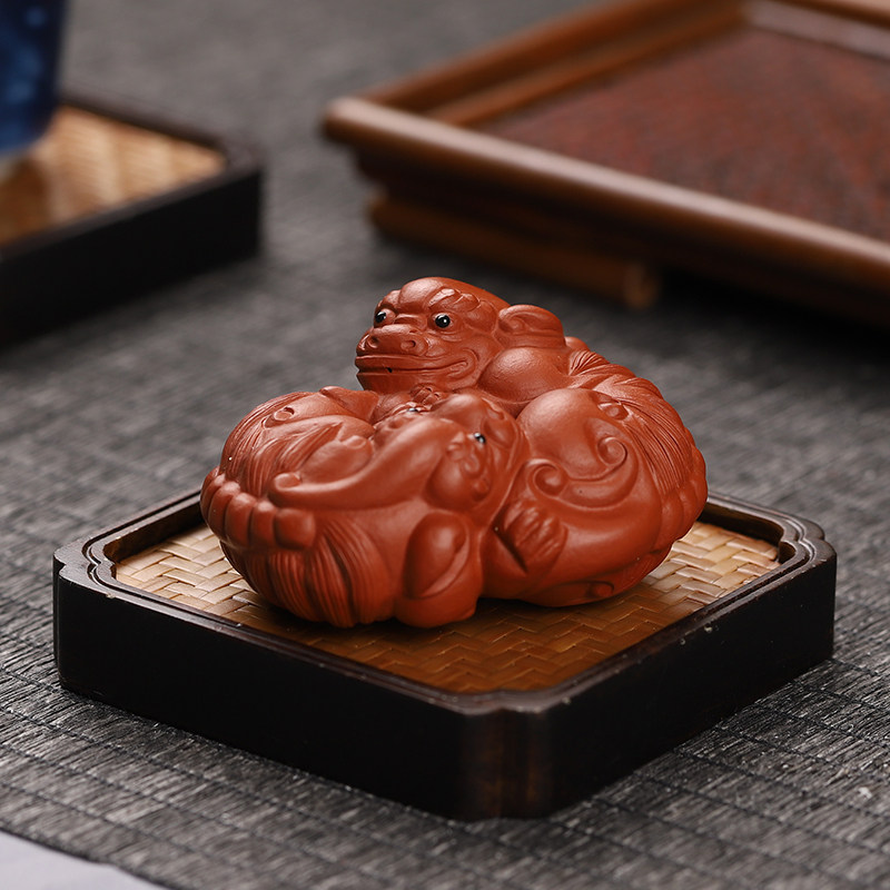 Pleasant Purple Sandstone Original Mine Clay Material to run Jumud Oriental meter Tea darling to play Sculpture Pendulum with Tea Tray Tea