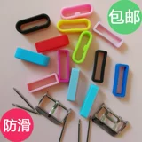 Есть синхронизация с телефоном, часы с аксессуарами, ремешок для часов, пряжка, резиновые кольца, универсальный детский сменный силиконовый ремень