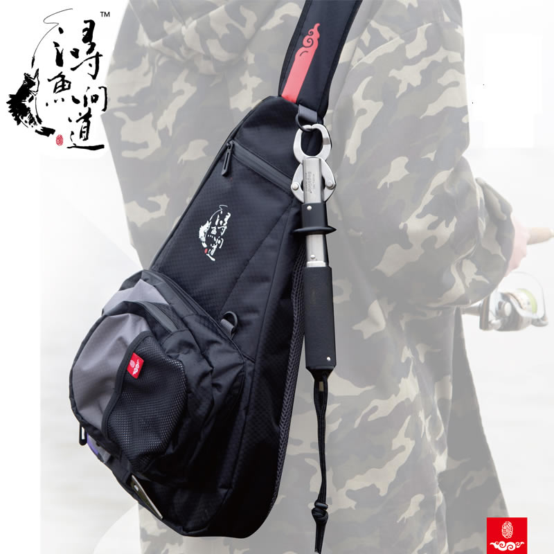 Xunyu asked the road sub-bag multi-functional backpack Messenger bag special bait bag light shoulder waterproof breathable large capacity
