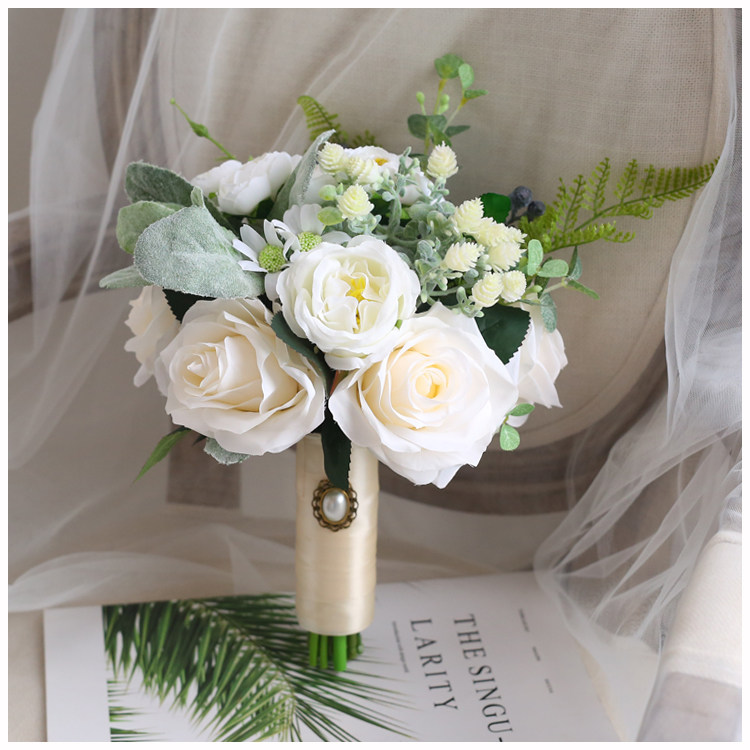 Sen-style Korean bridal hand touted white powder rose ball emulated bouquet wedding wedding wedding dress Photography Photography Brigade Pat