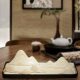 White Porcelain Rockery Small Ornaments, Creative Micro-Landscape Ceramic Decorations for Entrance, Living Room, Chinese Restaurant, Chinese-Style Decorations