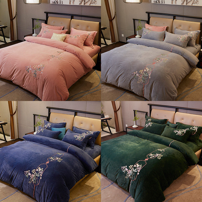 Special Clearing Winter Creak Four Sets of Coral Velvet Bed Accelerated by Flavour Bed