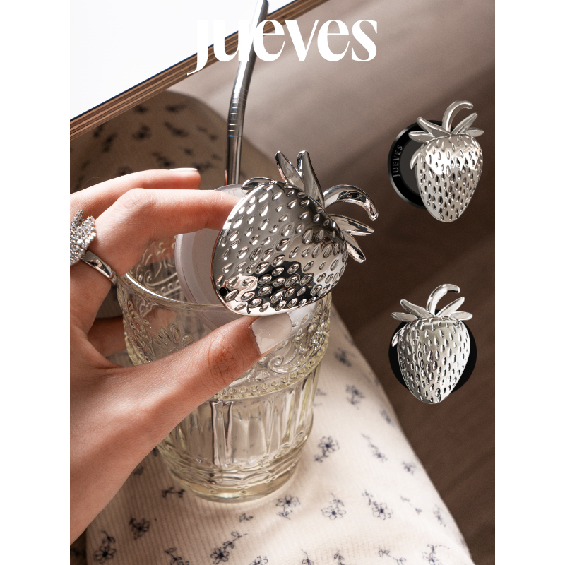 【Yang Caiyu's Style】Jueves Thursday Navigator Silver Strawberry Magnetic Stand Desktop Phone Holder