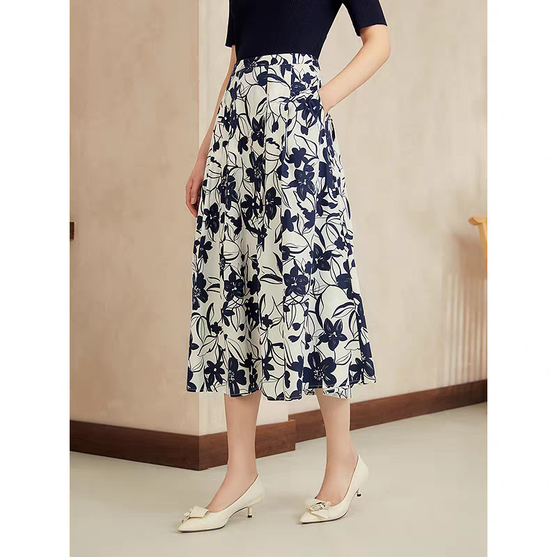 [Same Style as in Shopping Malls] 2025 Summer New French Elegant Artistic Print Umbrella Skirt Mid-Length A-Line Skirt