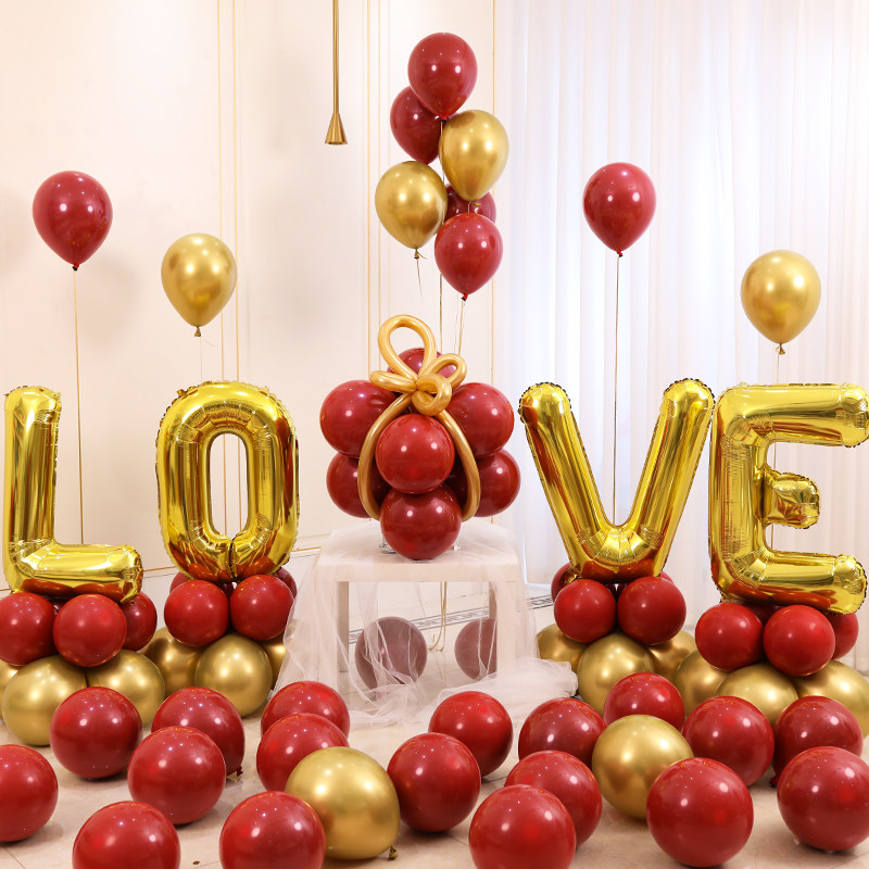 Engagement wedding wedding house arranged with love balloon mesh red box courthouse Wedding Arrangement Shop Window Decorum placement