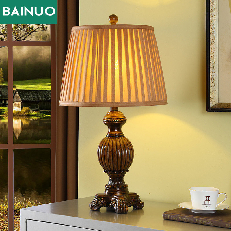 European style table lamp bedroom bedside lamp antique creative simple American luxury retro table lamp living room study villa