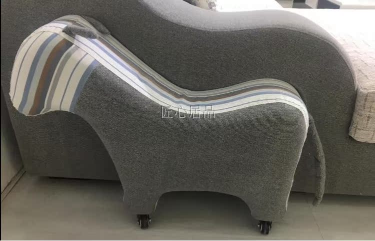 Sáng tạo ngựa mùa đông và mùa hè sử dụng thảm kép với ghế sofa vải ngựa nhỏ bằng gỗ có thể tùy chỉnh sản phẩm Chi Zhengjia có một tình yêu - Ghế sô pha sofa giường gấp thông minh