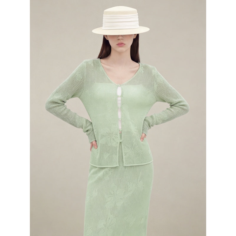 2026 Super Popular Summer Outfit, a Complete Set of Green Long-Sleeved Knitted Cardigan and Skirt, Pure and Relaxed Two-Piece Suit 2026 Super Popular Summer Outfit, a Complete Set of Green Long-Sleeved Knitted Cardigan and Skirt, Pure and Relaxed Two-Piece Suit