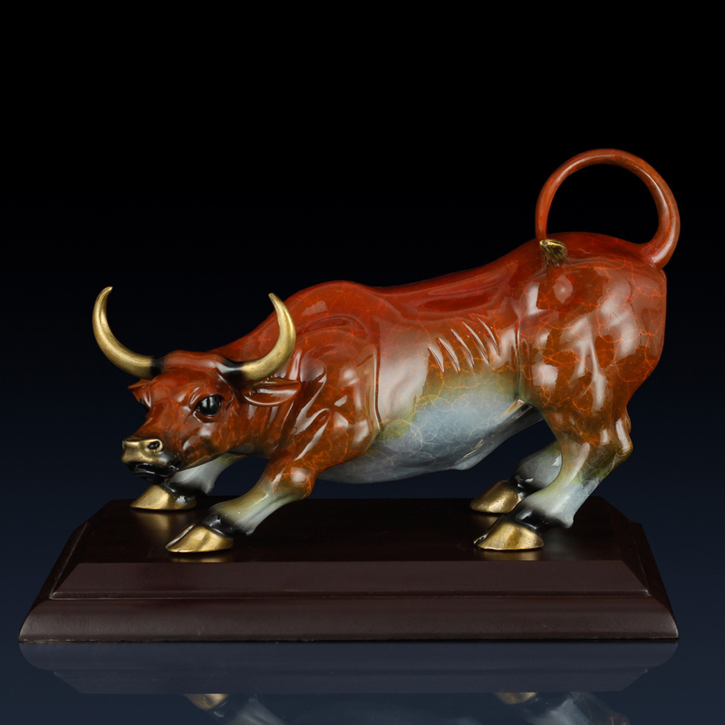 Pure Brass Wall Street Bull Ornament for Office, Living Room, Home, Wealth-Attracting Copper Bull Decoration, Handicraft, Prosperous Bull