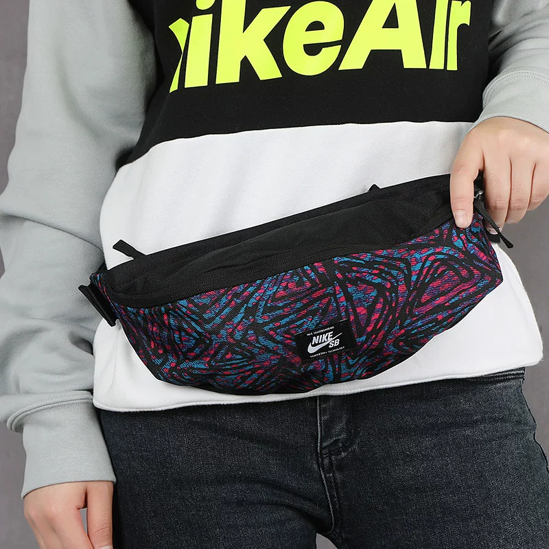 Túi Nike nam và nữ Nike SB Heritage in túi đeo chéo túi đeo chéo thể thao túi eo bình thường thủy triều BA6601 - Túi