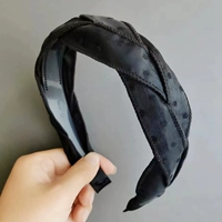 Маленький дот-черный