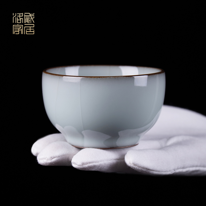 Guanyao cup of jingdezhen ceramic tea set, high - grade pure manual sample tea cup master kung fu tea cup single CPU