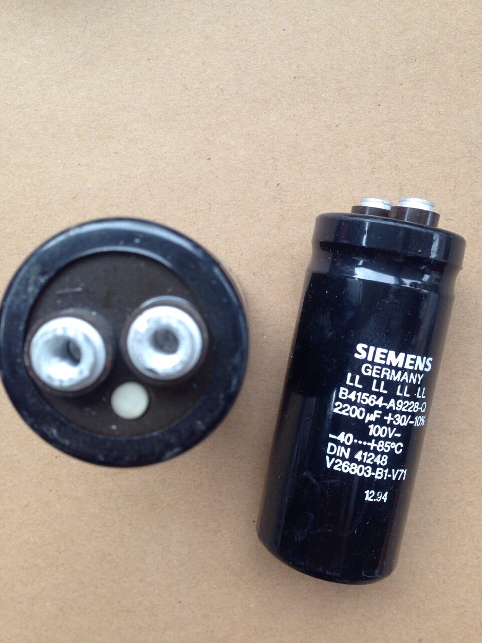 ROE Siemens 100v2200uf 2200V 100V audio fever filter screw capacitor