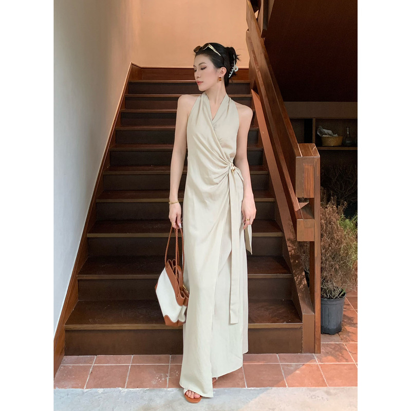 Jijinqi Summer V-Neck Sleeveless Off-Shoulder Halter Dress with Straps to Tighten the Waist, Slimming, Elegant, Fashionable and Casual Long Dress