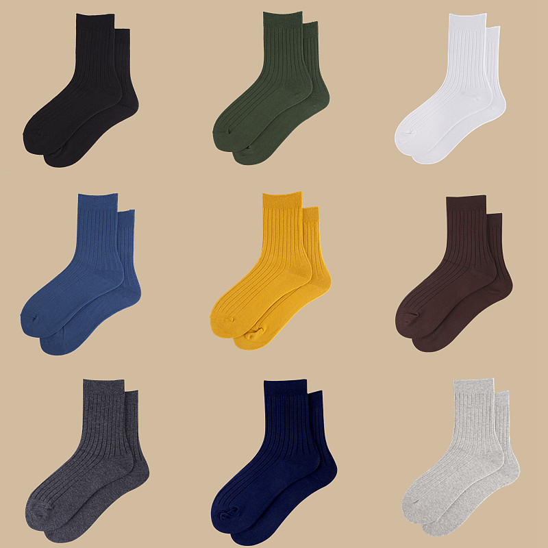 Korean ins Hong Kong style black and white vertical strip solid color tube socks wild Harajuku simple pure cotton men and women lovers long socks