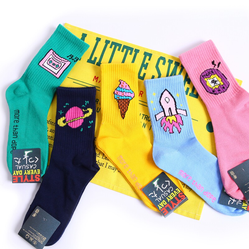 South Korea ulzzang high tube couple cartoon Harajuku Japanese trend sports skateboard men's and women's pure cotton socks