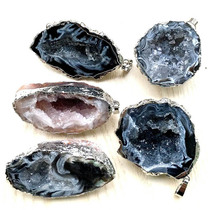 Natural agate Crystal Cave cornucopia pendant personality wild stone sweater chain necklace pendant hot new products